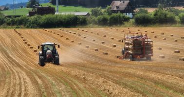 09_Landwirtschaftliche Lohnarbeiten.jpg